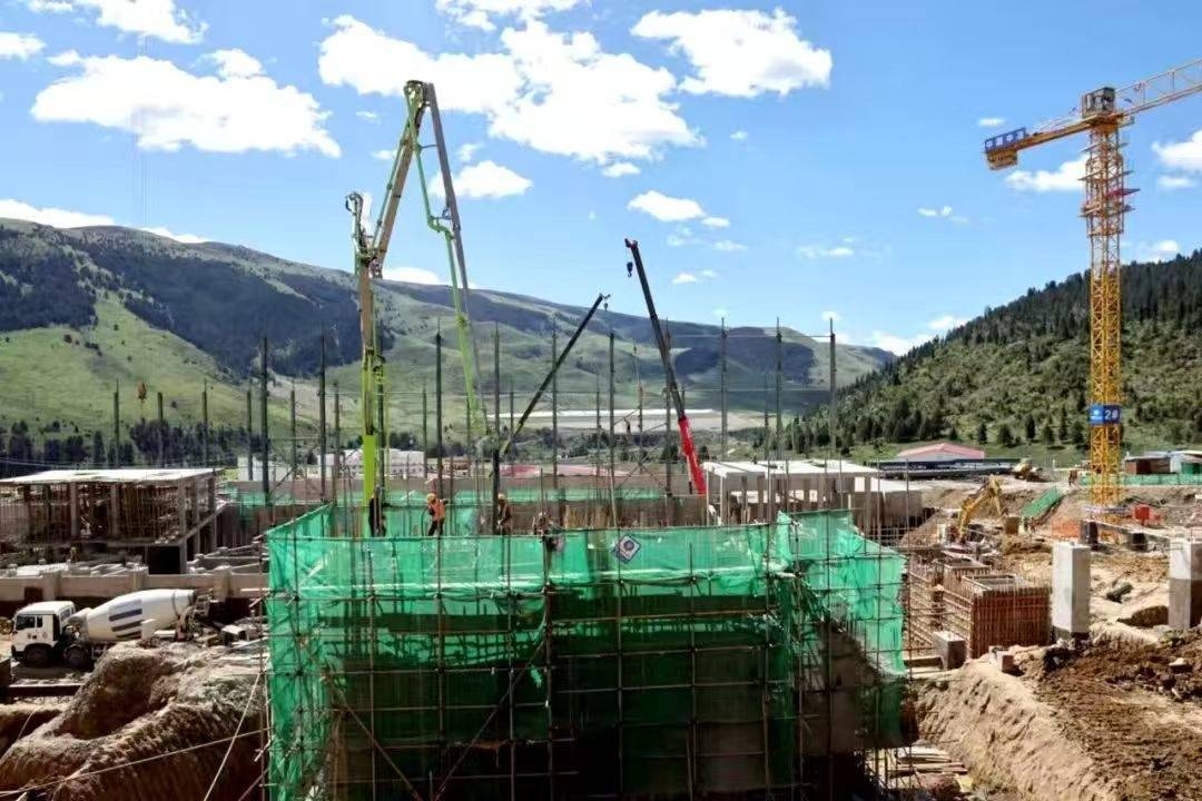 西部矿业集团奋战当“夏” 建设正“热”