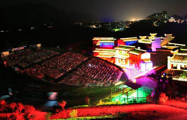 一场戏要变股票代码!15家旅企排队募股,靠一张王牌咋闯资本关?